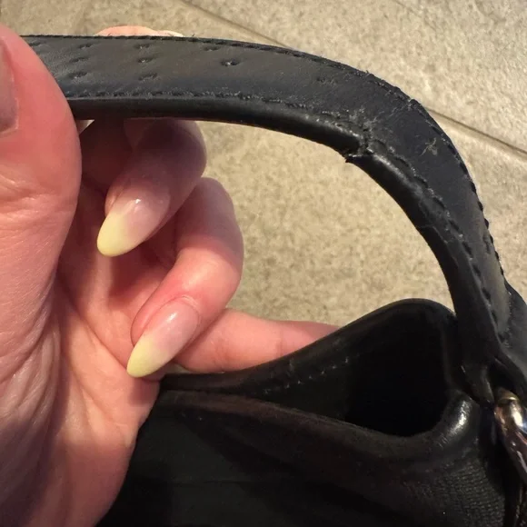 Gucci Black Shoulder Bag G Reins - Picture 14 of 14